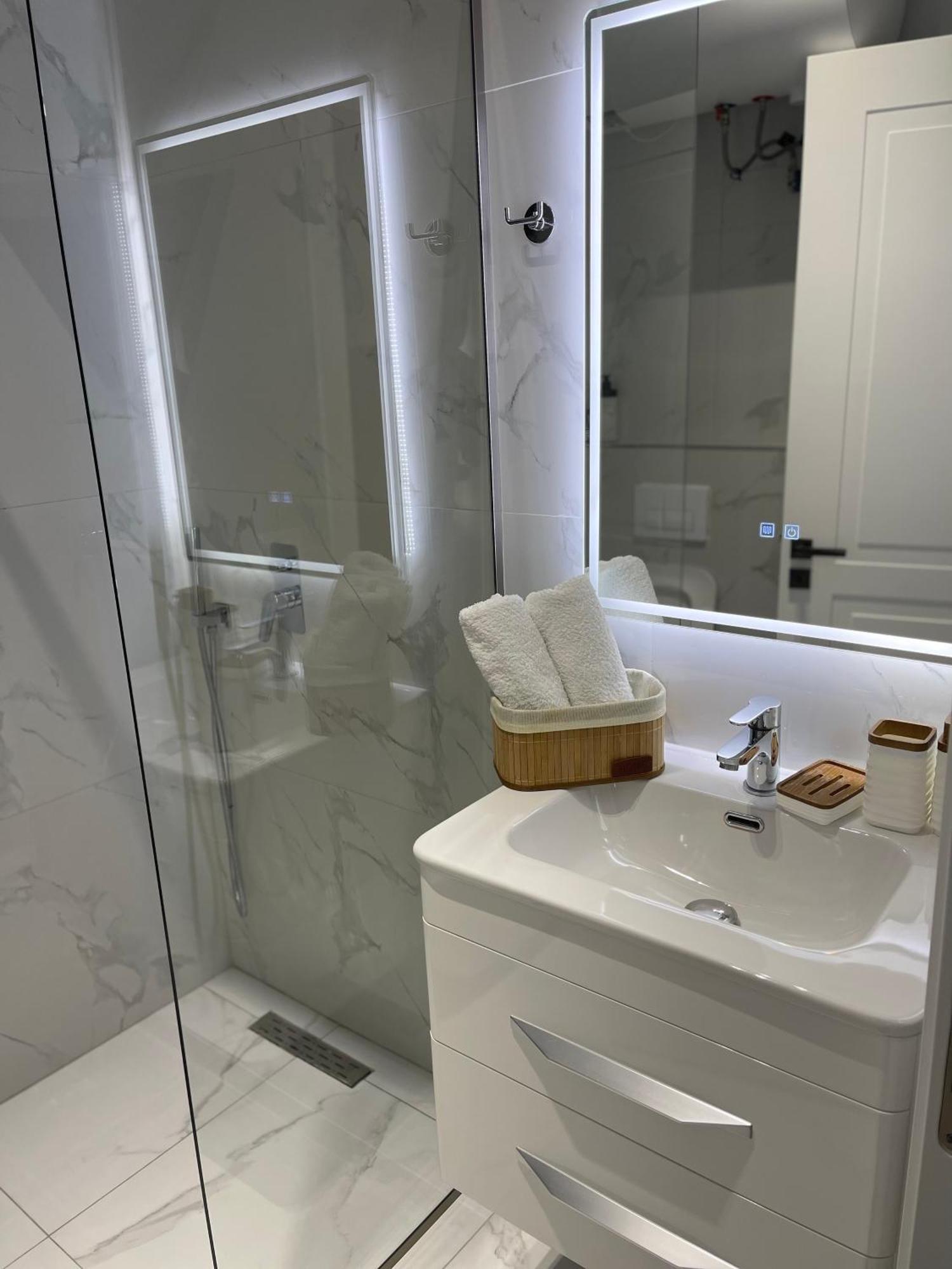 Am Luxury Apartment Tirana Exterior foto